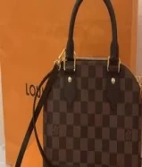 جنطه LV اصليه 420دينار