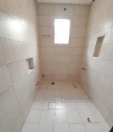 معلم تركيب وتكسير سراميك رخام جرانيت باركيه وتركيب المطابخ والحمامات تمديد الصحي وصيانتها