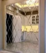 فني زجاج ومرايا وشاور بكس وطاولات طعام