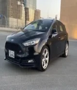 للبيع فوكس ST موديل 2015 _جير عادي وارد الوكاله صبغ الوكاله سيرفس منتظم