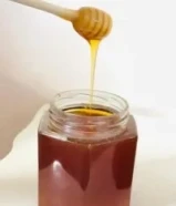 عسل السدر الباكستاني وهو عسل فاخر وغني بالفوائد، يتميز بلونه الذهبي أو الداكن