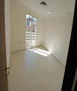 للايجار بالسالميه شقه غرفه وصاله للعائلات قطعه 3 خلف شارع البلاجات