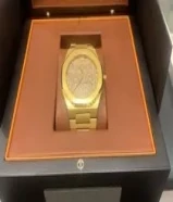 للبيع ساعة جديدة أصلية66198101
