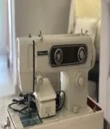 مكينة خياطه حجمها كبير قابل للتفاوض