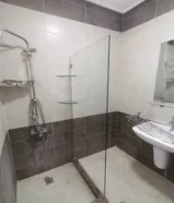 فني زجاج سكريت ومرايا / خدمة جميع مناطق الكويت