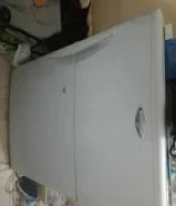 اتوماتك وشاشه 32 بوصه ودلاب وسرير ودفايه بحاله