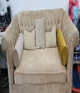 3 seater sofa couch in good condition. 2.2 m×1 m. Location mangaf.