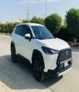 تويوتا كورولا كروس للايجار يومي أسبوعي شهري51079107