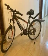 للبيع درجاتين عدد 1 trek و 1 rockrider بحالة جديدة استعمل خفيف
