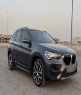 BMW X1 موديل 2022 تحت الكفالة و سيرفس مجاني