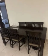 طاوله طعام مع كراسى بحاله ممتازه