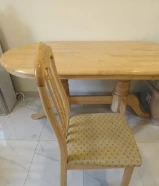 Table and 4 chairs for Sale – Great Condition!