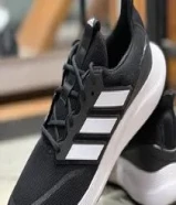 KWDاديداس اصلي وجديد بالكرتون مقاس 44