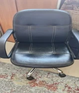 للبيع كرسي مكتب