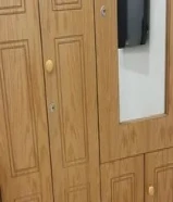 يوجد كبتين جديدين (إستعمال خفيف) مع اريكه