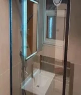 فني زجاج ابو علي