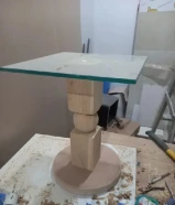 نجار جميع اعمال النجاره والديكور والصيانه وتصليح الأبواب وفك وتركيب الكبتات وجميع اعمال الصيانه