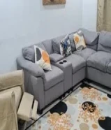 انتريه (صوفا) من صفاه هوم مع كرسي recliner بحاله جيده