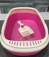 سرير للقطه مع ليتر بوكس فى حاله ممتازه