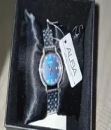 للبيع ساعه نسائي