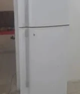 للبيع ثلاجه هيتاشي 20 قدم بحاله ممتازه مع التوصيل