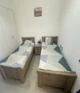 2 bed bedroom set
