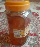 عسل نقي من أربعين نبتة