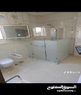 فني زجاج ابو علي