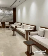 تفصال وتنجيد جميع انواع الجلسات والستاير والكنب والدواوين الرسميه