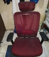 كرسي المكتب او العاب الجيم شبه جديد مافيش فيه ولا خدش بسعر منخفض ومناسب 15 دنيار فقط بدل 115يا بلاش