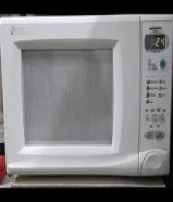 Microwave Daewoo 20Ltr used working condition