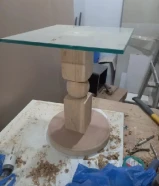 نجار جميع اعمال النجاره والديكور والصيانه وتصليح الأبواب وفك وتركيب الكبتات وجميع اعمال الصيانه