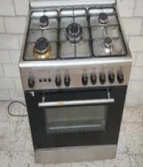 نبيع طباخ لاجرمان ايطالي 5 شعله بحاله ممتازه مقاس 80 في 50 معا التوصيل والكفاله