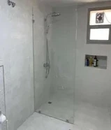 فني زجاج سكريت