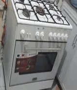 Dexon 5-Burner Gas Stove with Large Oven & Grill – Excellent Working Condition