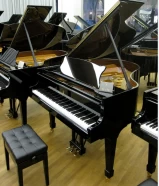 piano classes in english or arabic تعليم العزف علي اله البيانو او الاورج