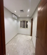 للإيجار شقه القادسيه مع روف