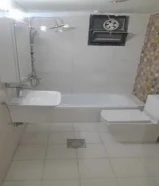 معلم تركيب وتكسير سراميك رخام جرانيت باركيه عازل اسطح جتاروف طربال مطابخ وحمامات