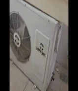 للبيع مكيف 2طن توشيبا