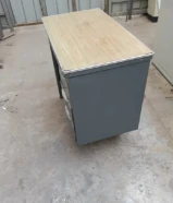 طاولة مكتب حديد للبيع