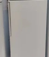 نبيع ثلاجه امريكيه الصنع بحاله ممتازه استخدام 24 قدم استخدام