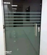 فني زجاج سكوريت ابواب وواجهات وتبديل مكاين ابواب