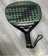 للبيع مضرب بادل شبه جديد ماركة Bullpadel