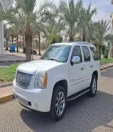 GMC Yukon Denali - 2007 White