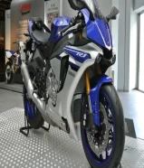 Yamaha R1M