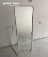 مرايا بحاله جيد لون ابيض :)