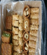 معلم حلويات يطلب عمل