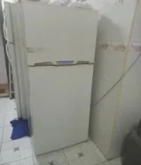 ثلاجه واغراض اخري للبيع52556101