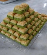 مطلوب مستثمر مقتدر ممول لمشروع حلويات في مدينه الكويت