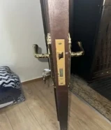 نجار اثاث فك وتركيب اقفال ومفاتيح وصيانة المنيوم جام ارفف ستاءر تلفزيون